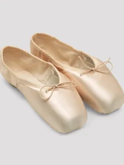 Amelie begynder og øvede tåspidssko Bloch