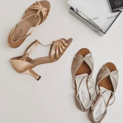 Anna Kern flesh satin dansesko med t- rem