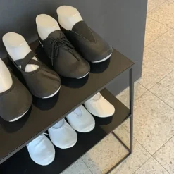 Anniel sort kryds gymnastiksko skind