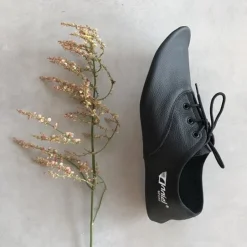 Anniel sort snøre gymnastiksko skind