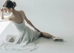 Balletplakat med yndig hvid ballerina