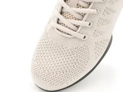 Beige dansesneaker i åndbar strik til damer - Suny