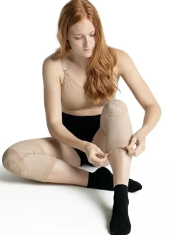 Beige gele knæbeskyttere til dans