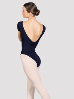 Bloch navy klassisk dragt m. korte ærmer og rynk