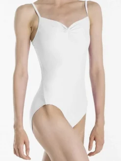 Dragt med tynde stropper og rynk i hvid fra Wear Moi