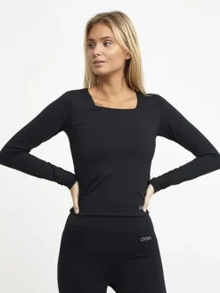 Drop of Mindfulness Carmen langærmet bluse i mat sort