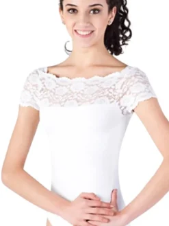 Hvid dragt med blonde foroven So Danca