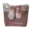 Lille balletpung med ballet/sneakers billede