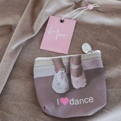 Lille balletpung med ballet/sneakers billede