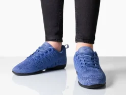 Mellem blå dansesneaker i åndbar strik til damer - Suny
