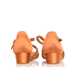 Natasha pige dansesko International