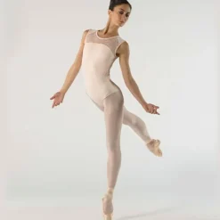 Pudderfarvet dragt m. blonde fra ballet Rosa