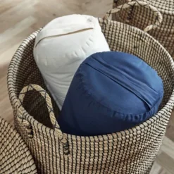 Simple Days yogapølle i råhvid