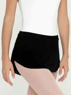 Sort pull on skørt fra Bullet Pointe