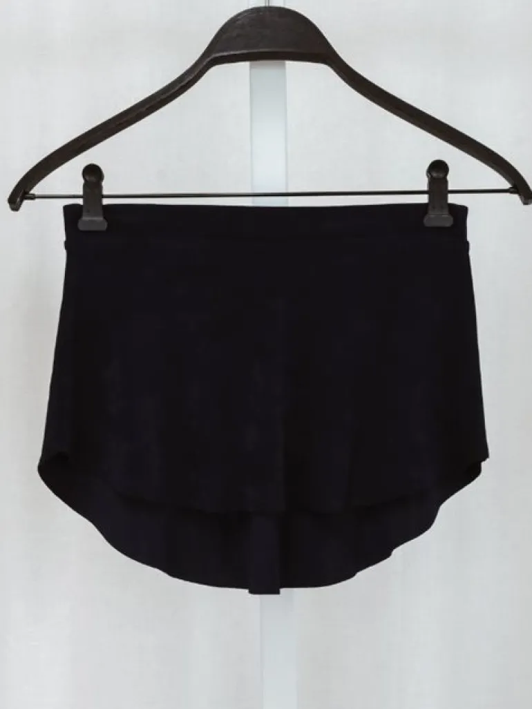 Sort pull on skørt fra Bullet Pointe