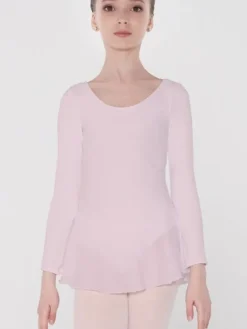 Wear Moi dragt med påsyet skørt i lyserød