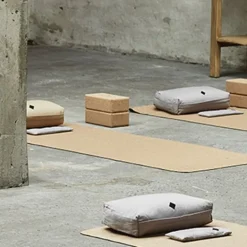 YOGA øjenpude i lysegrå - Simple days