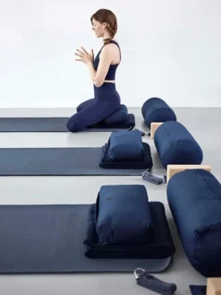 Yogabælte fra Simple Days i navy